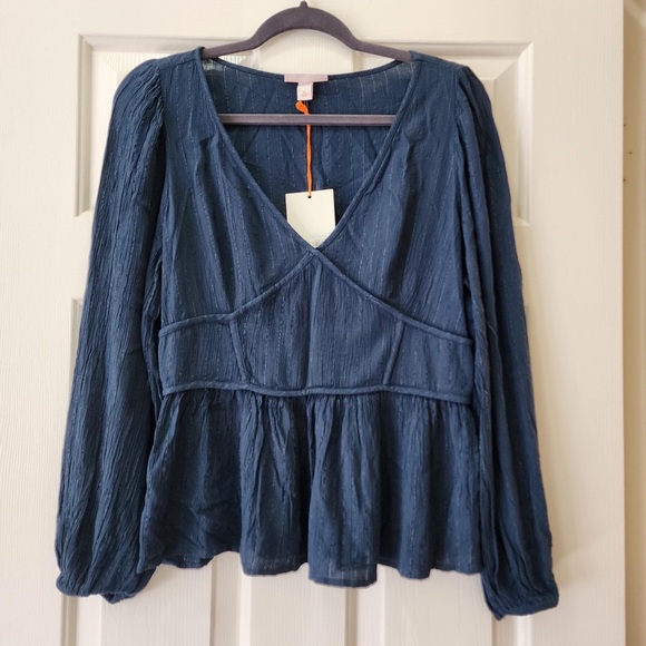 Knox Rose Tops - NWT Women Blouse Knox Rose Blouse - Size M